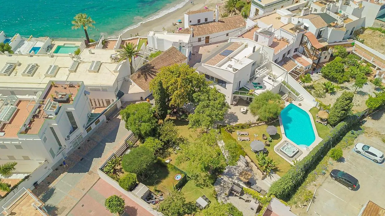 Villa Resort Con Piscina Privada En Calle Carabeo Nerja Spanje